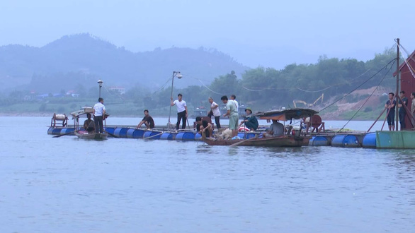 Seventh-grade students go missing after swim in northern Vietnam river