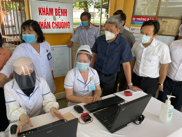 Vietnam reports 5 new coronavirus patients, including 4 imported cases
