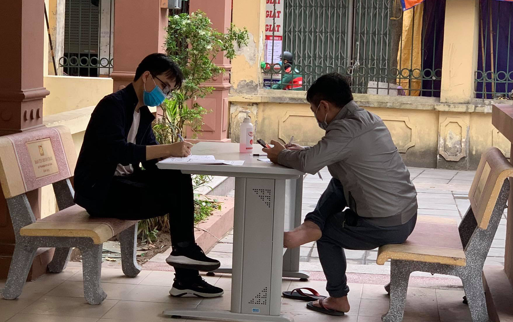 Hanoi requires returnees from other localities to make health declaration after public holidays