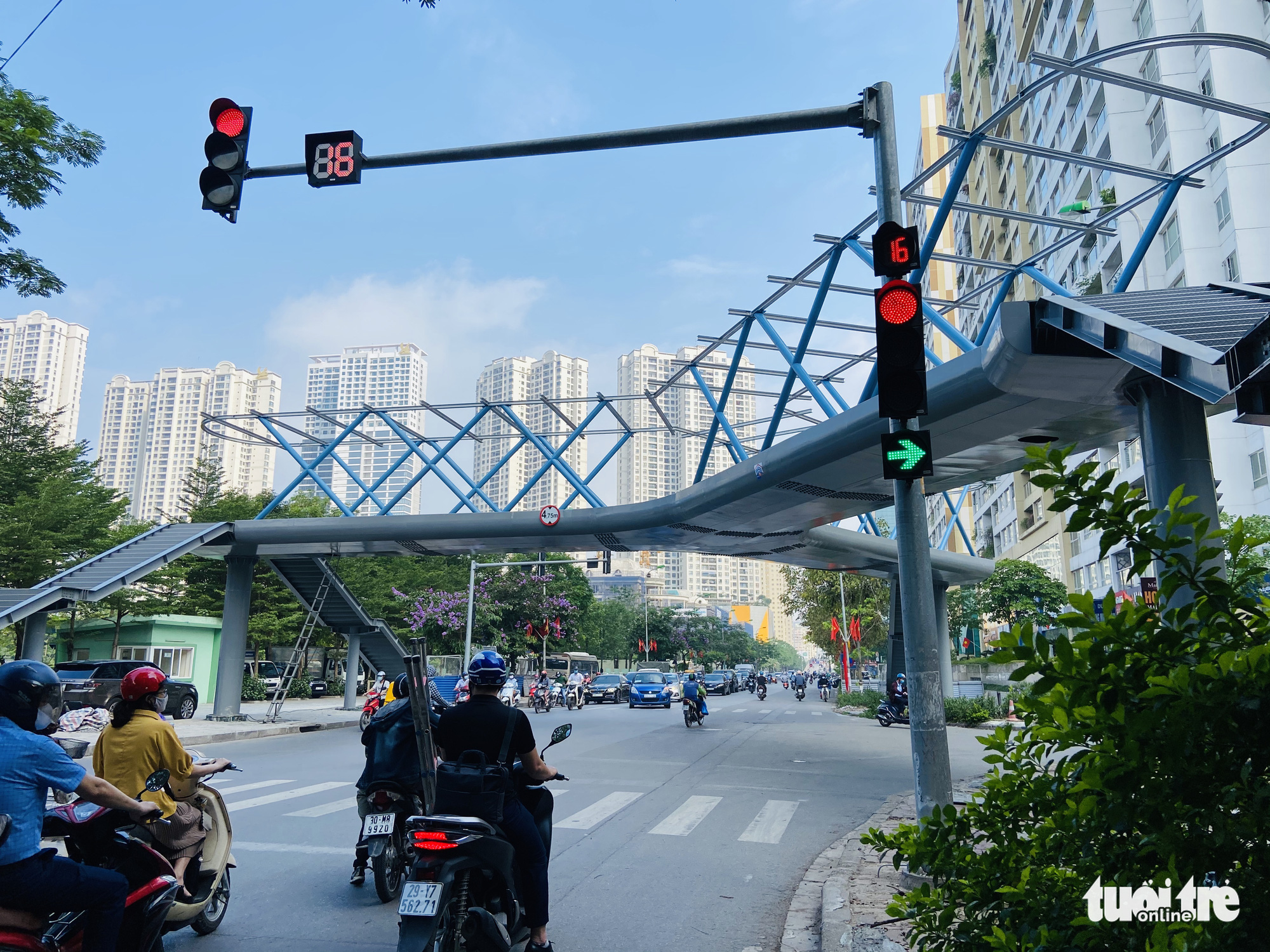 Hanoi to open new Y-shaped footbridge next month