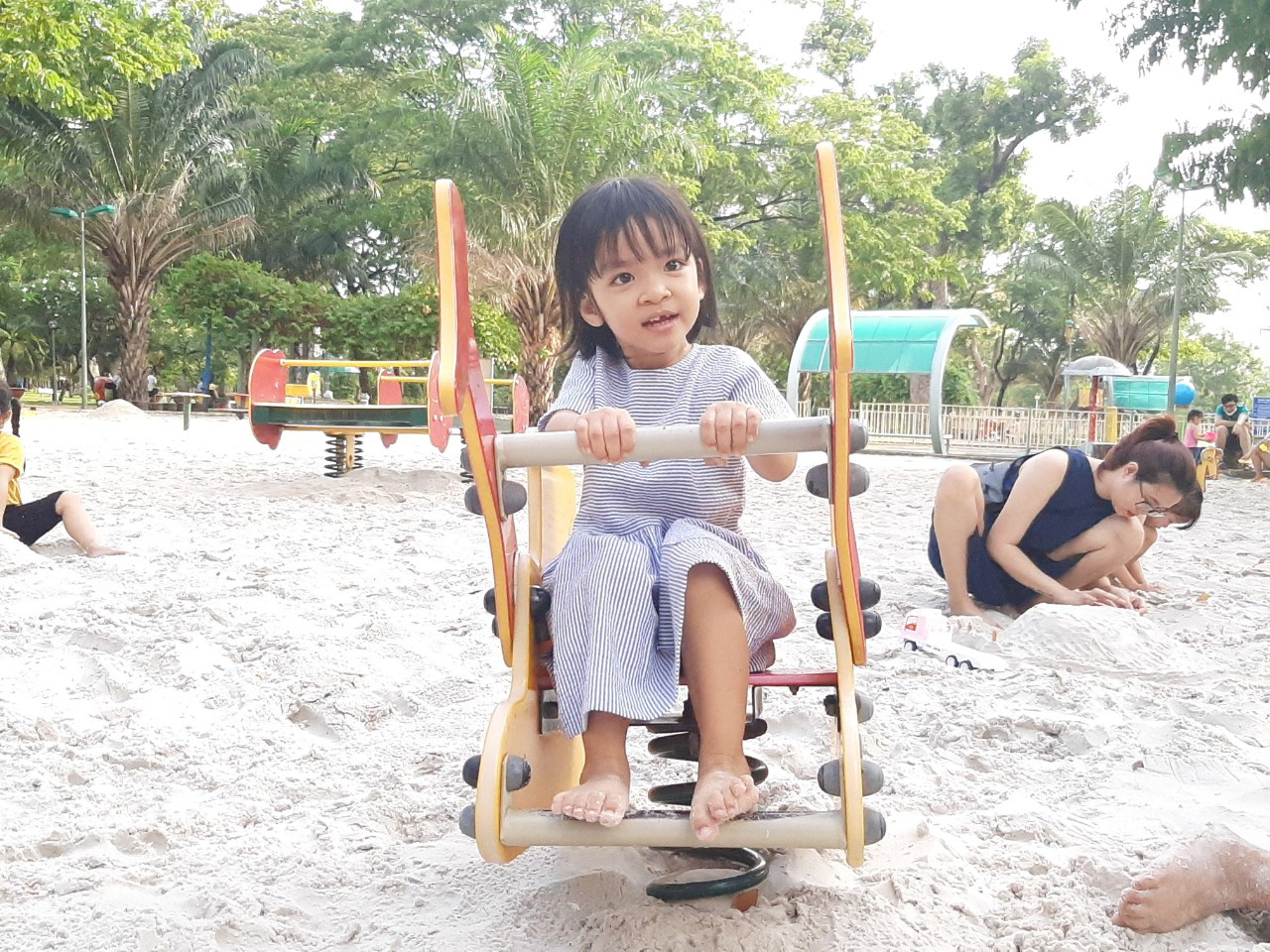 Ho Chi Minh City closes children’s playgrounds, sporting areas for stricter COVID-19 prevention