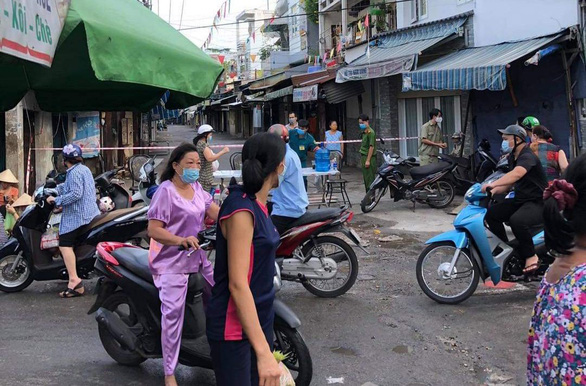 Ho Chi Minh City orders certain restaurants to cease sit-down service over COVID-19 cases