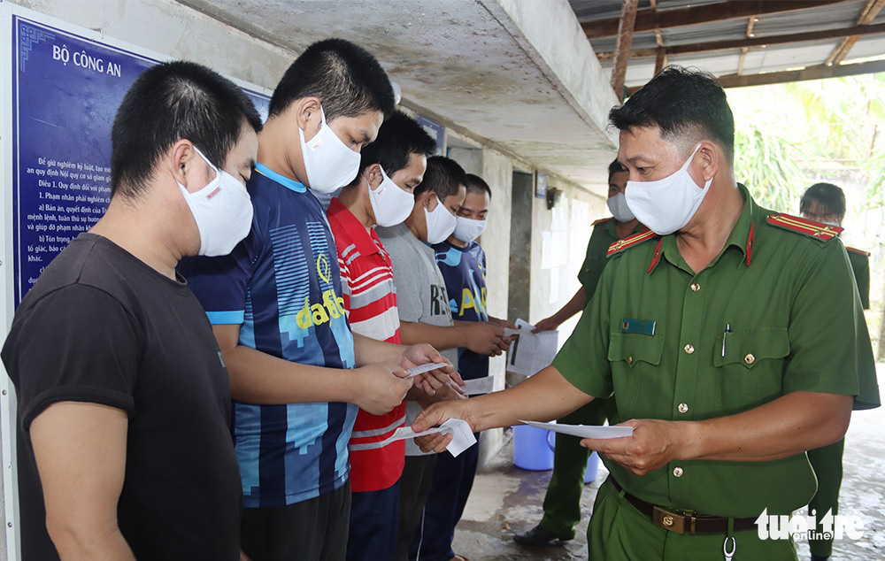 Detainees vote in Vietnam legislative election