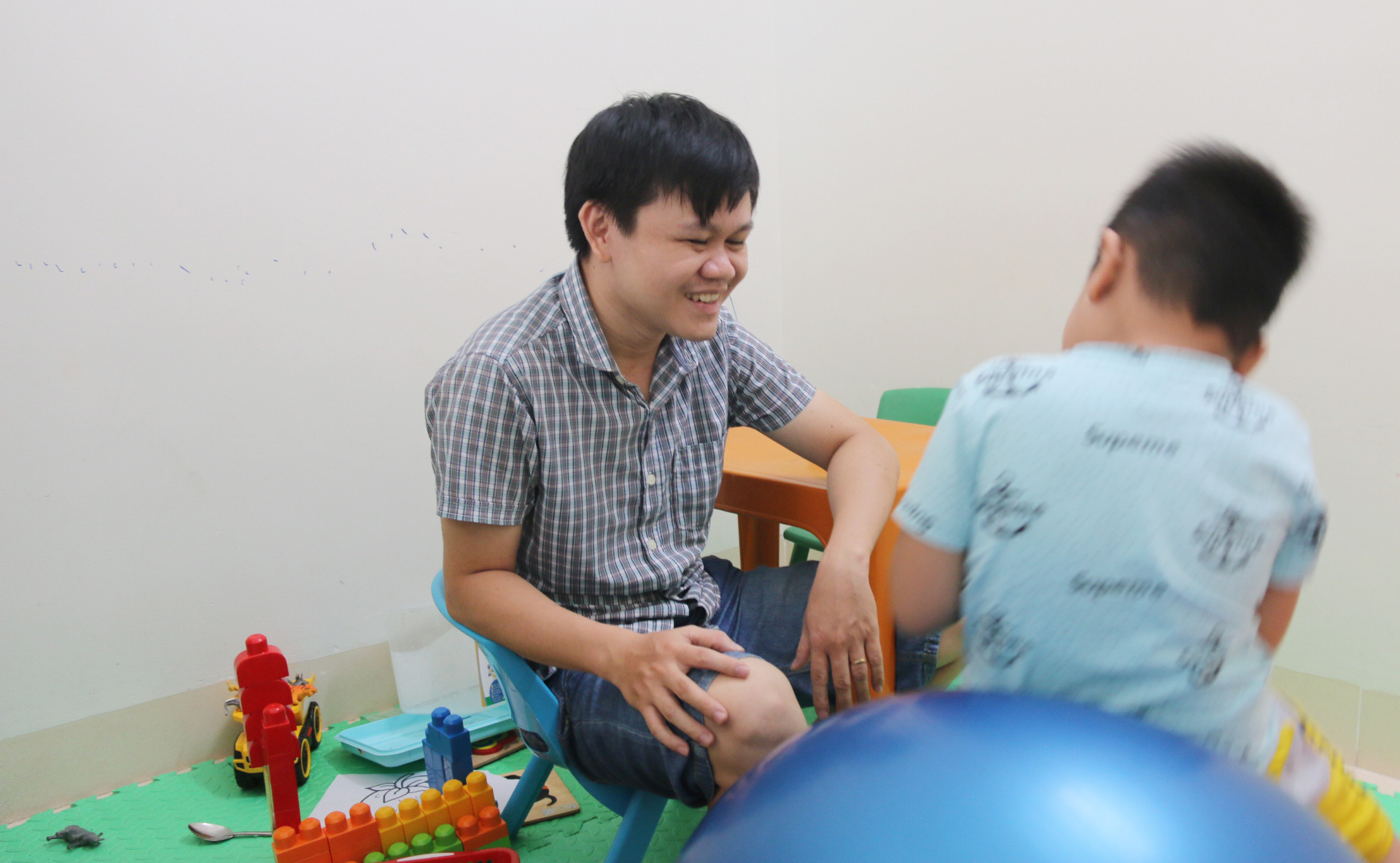 In central Vietnam, special education teacher devotes over a decade to autistic children