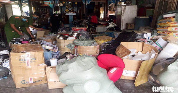 Anti-smuggling officer nabbed for smuggling in Ho Chi Minh City