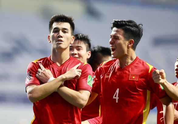 Vietnam sit atop Group G after devastating victory over Indonesia in ...