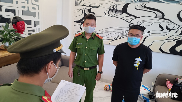 Chinese held for helping compatriot enter Vietnam illegally as disguised expert