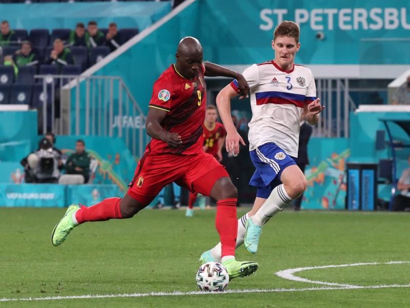 Lukaku eases Belgium past Russia to kick off Euro 2020 campaign
