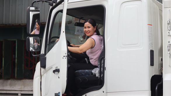 This female truck driver’s vlog is taking Vietnamese social media by storm