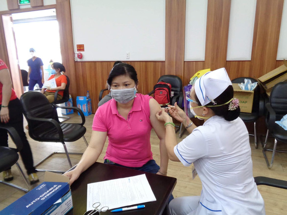 Vietnam’s local case tally approaches 10,000 in fourth coronavirus wave