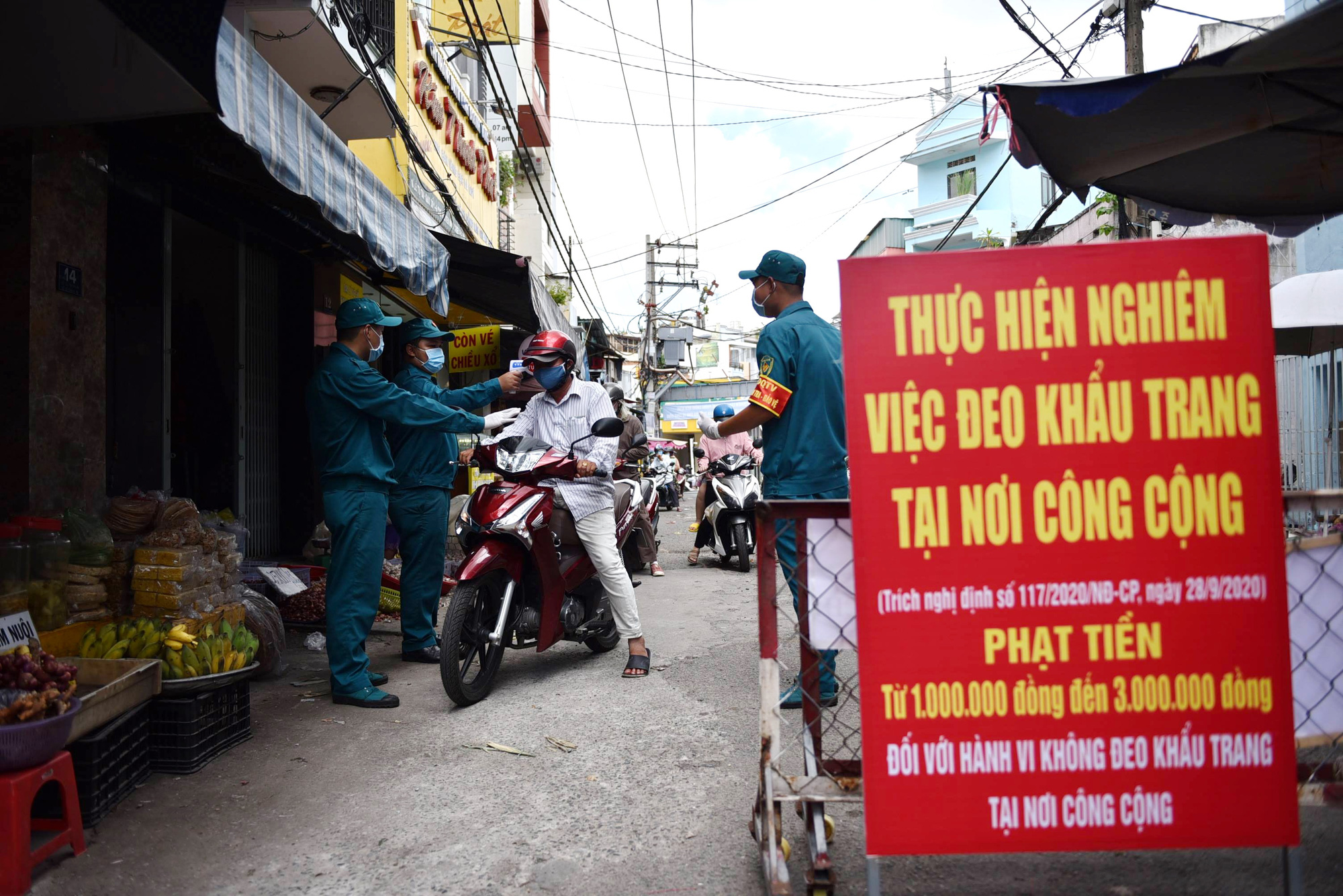 What are social distancing measures in Ho Chi Minh City?