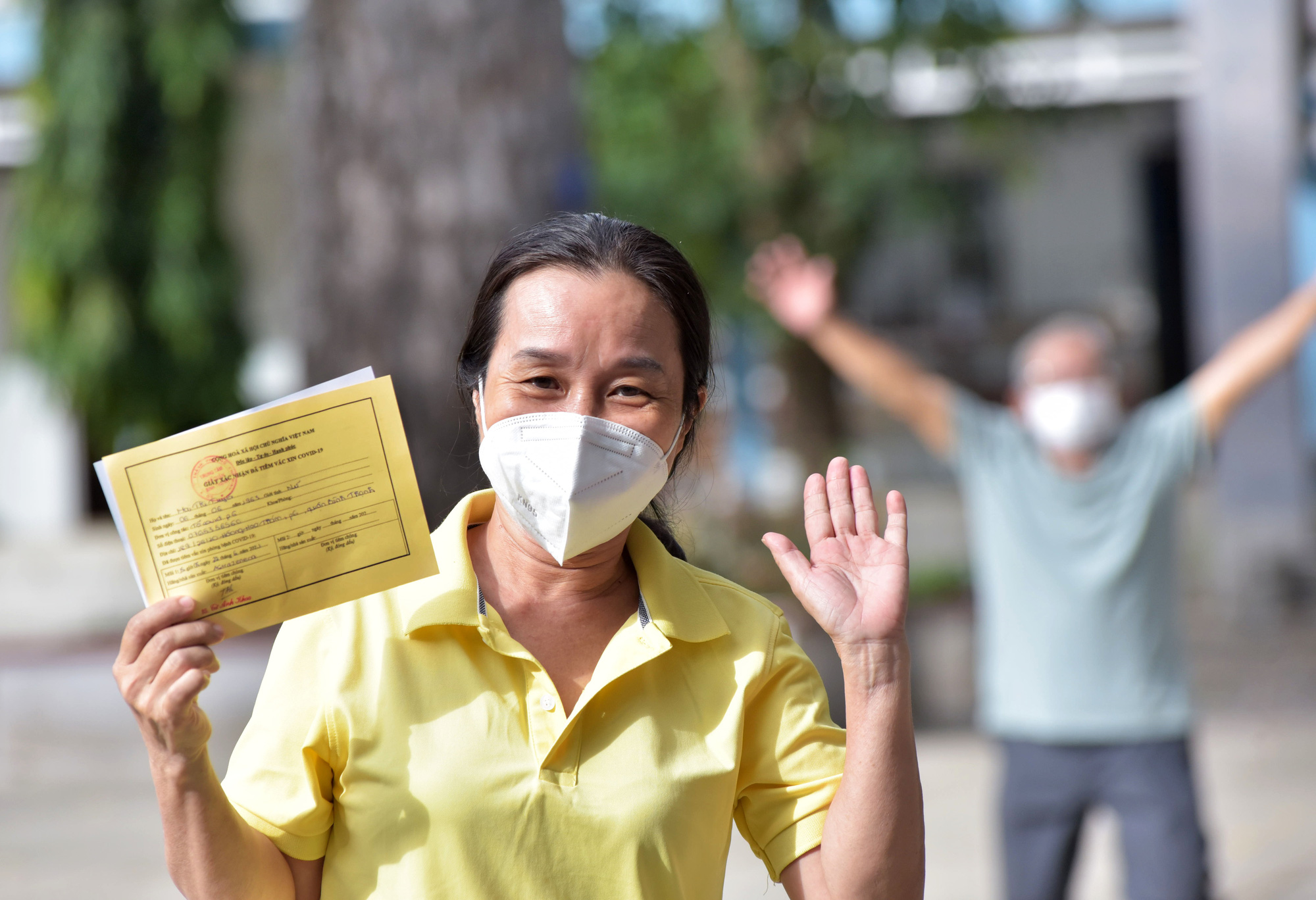 Ho Chi Minh City citizens eagerly participate in its largest-ever COVID-19 inoculation campaign