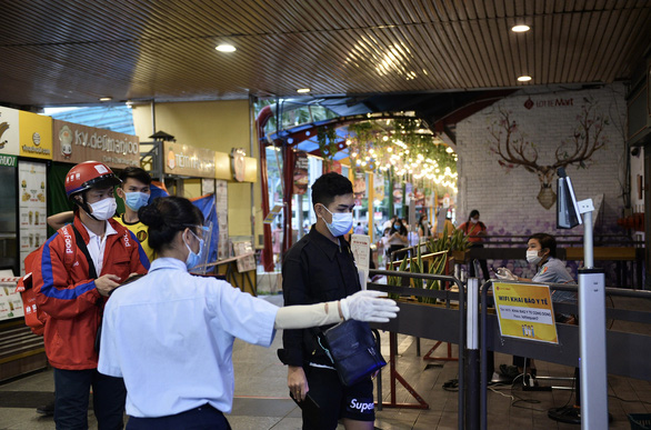 Lotte Mart in Ho Chi Minh City's District 7 suspended over COVID-19 cases