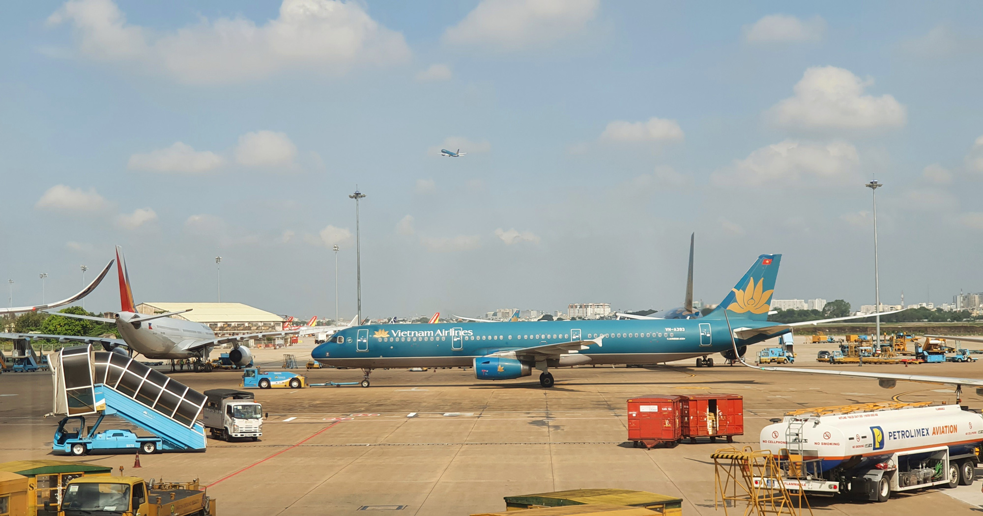 Vietnam Airlines warns passengers of inbound charter flight ticket scam
