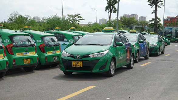 Hanoi allows traditional taxi operator to run 200 cabs during public transport ban