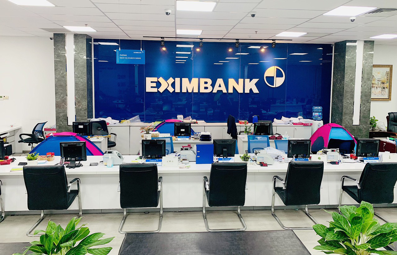 Ho Chi Minh City banks practice ‘stay-at-work 'mechanism to maintain normal operations