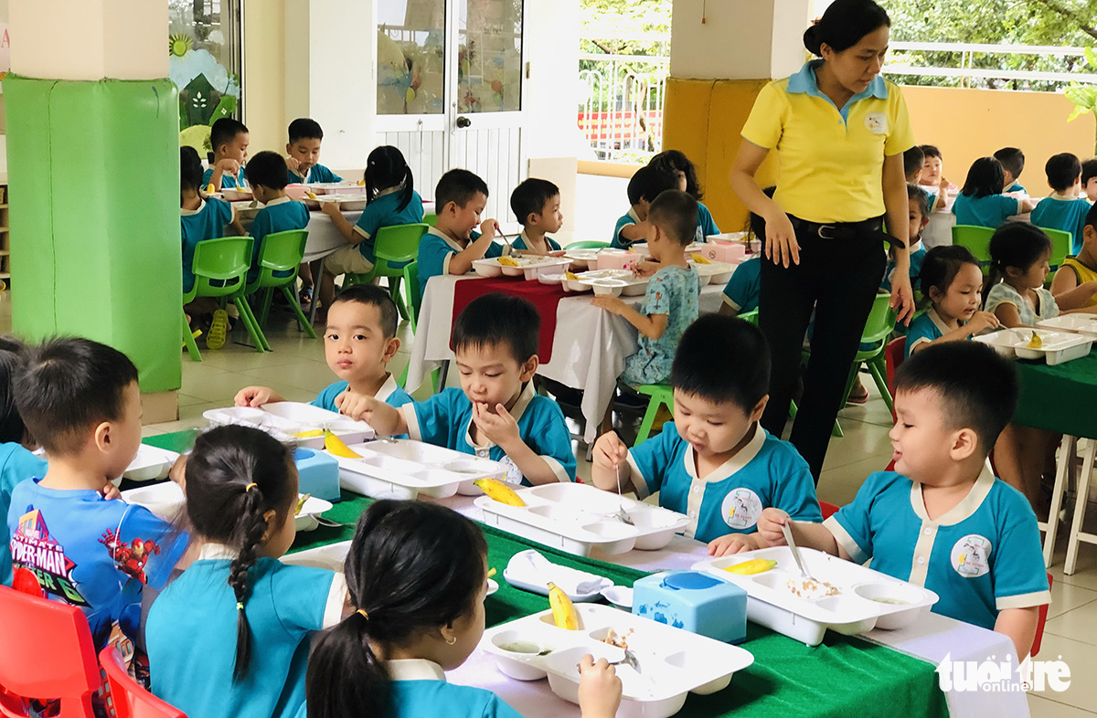 Owners of kindergartens rush to sell schools due to prolonged COVID-19 outbreak in Vietnam