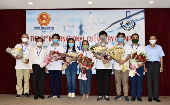 Vietnam wins three gold medals at 2021 Chemistry Olympiad