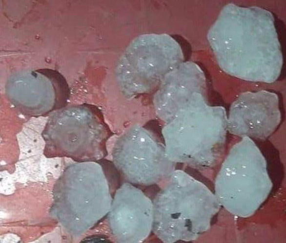 Rainy season brings large hailstones to Dong Nai, Ho Chi Minh City