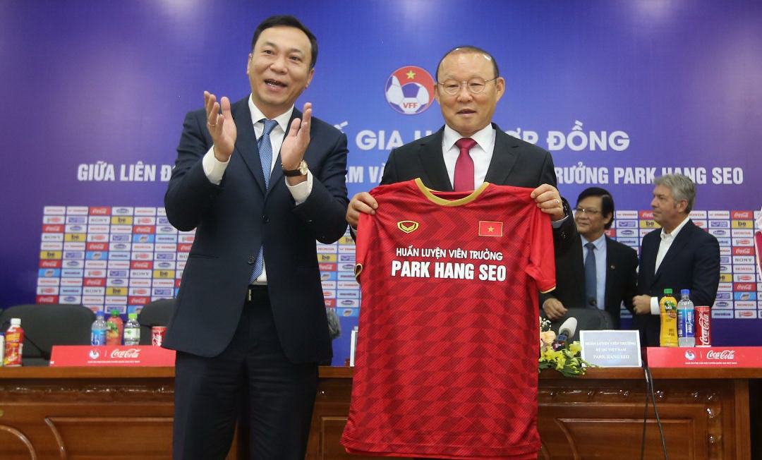 Vietnam’s football governing body denies rumor of head coach transferring to Thailand