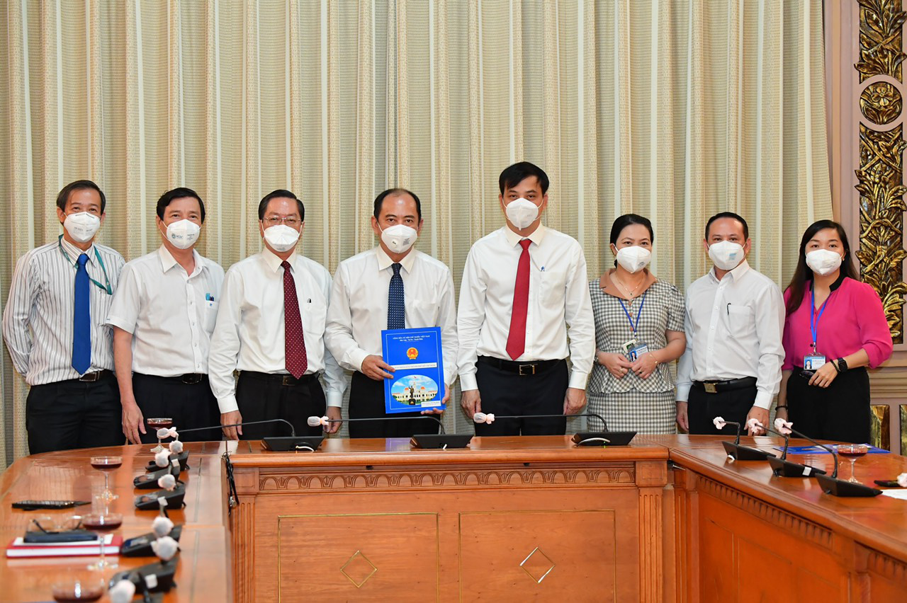 Ho Chi Minh City appoints new director of health department