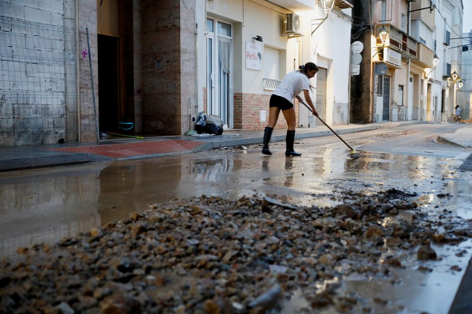 Storm hits Spain, flooding towns, cutting electricity, rail services