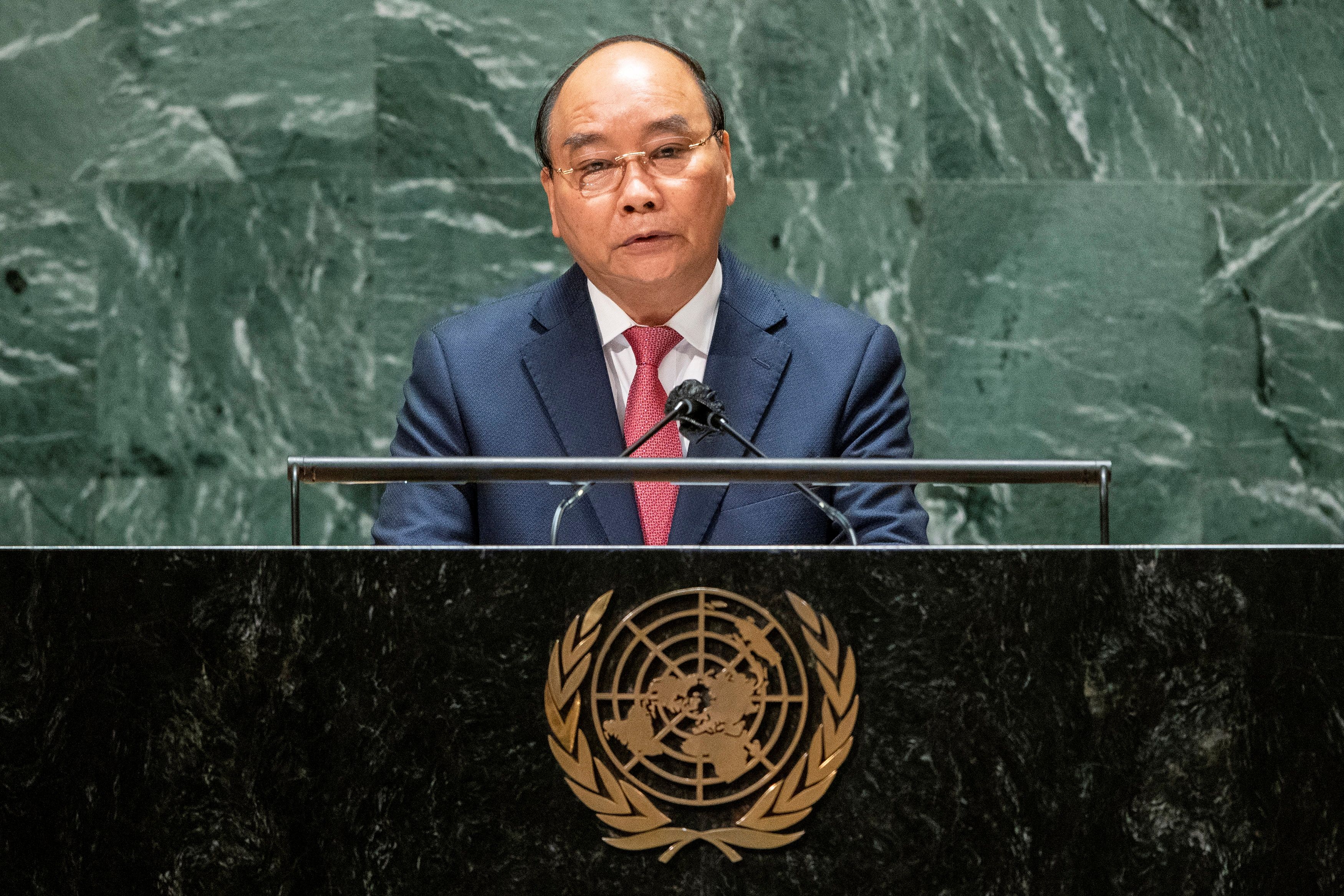 Vietnam president urges vaccine allocation for nations with low vaccination rates at UN General Assembly