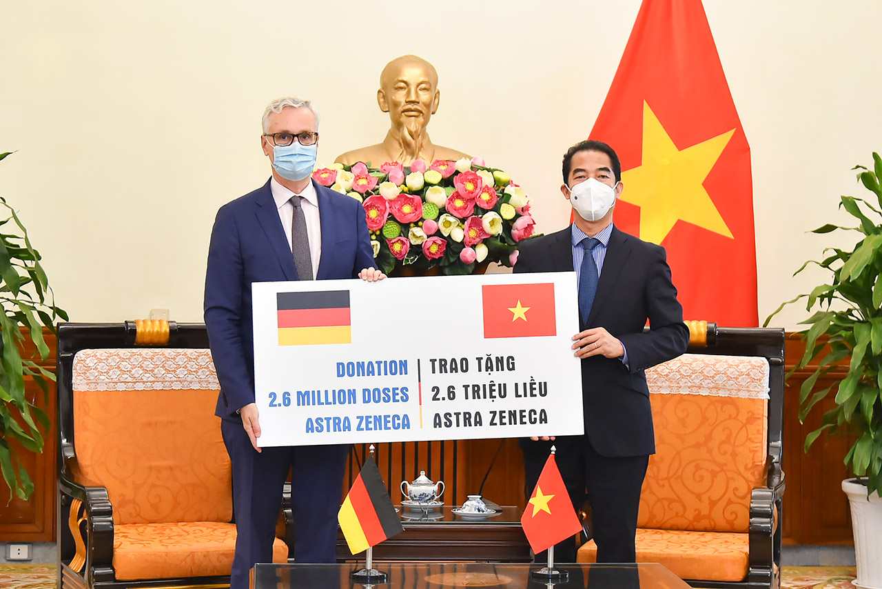 Germany donates additional 2.6 million AstraZeneca COVID-19 vaccine doses to Vietnam