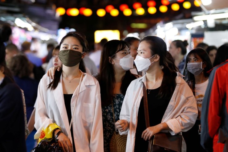 Restaurants start welcoming vaccinated customers in Vietnam’s Khanh Hoa
