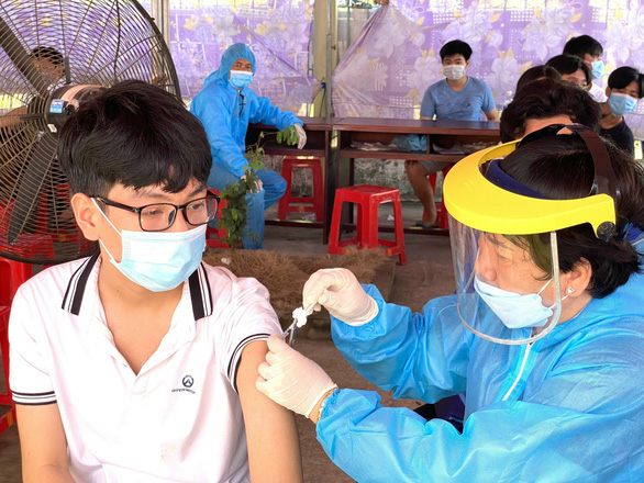 Vietnam health ministry announces 6,580 new coronavirus cases, including 100 in Hanoi