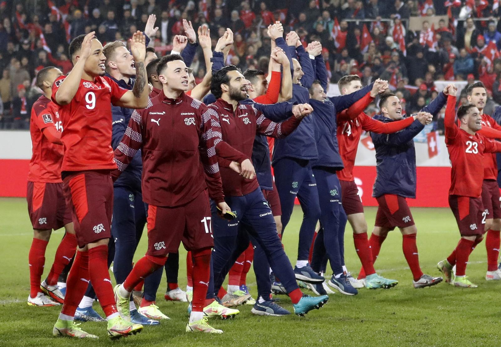 Swiss thump Bulgaria to seal World Cup place ahead of Italy