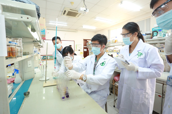 Ho Chi Minh City university establishes research center for infectious diseases