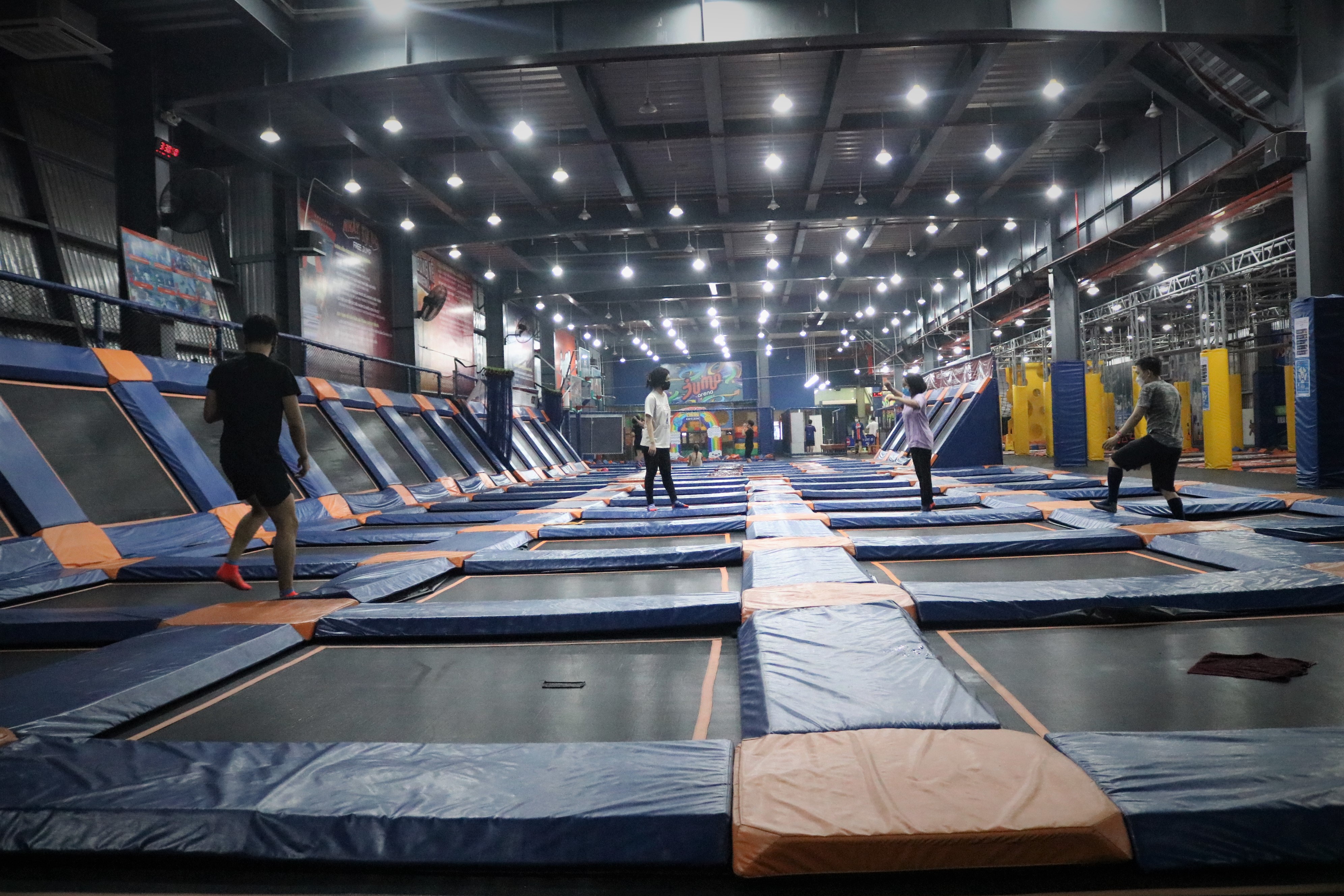 Bounce the day away at Ho Chi Minh City’s indoor trampoline park