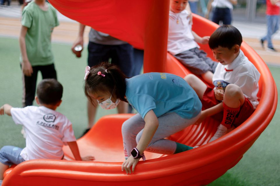 China's birth rate drops to record low in 2021