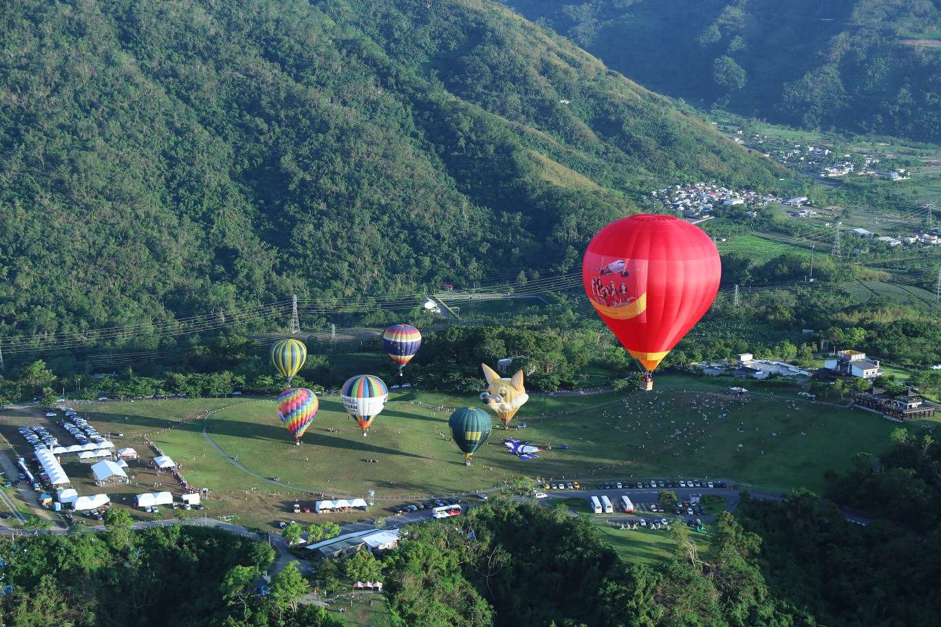 Northern Vietnamese province to host int’l hot air balloon festival this month