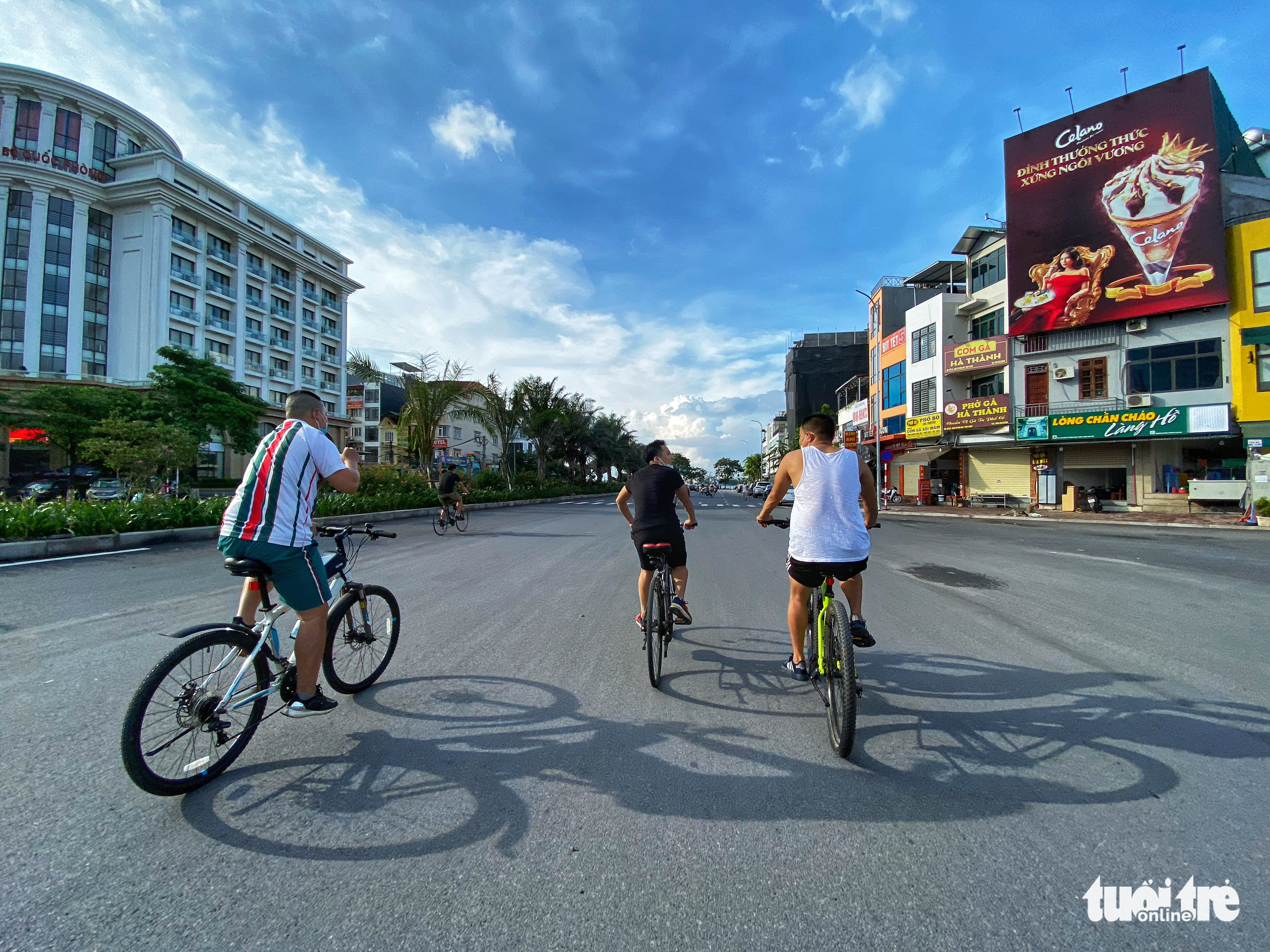 Hanoi ratifies plan to introduce public bike share service in five urban districts
