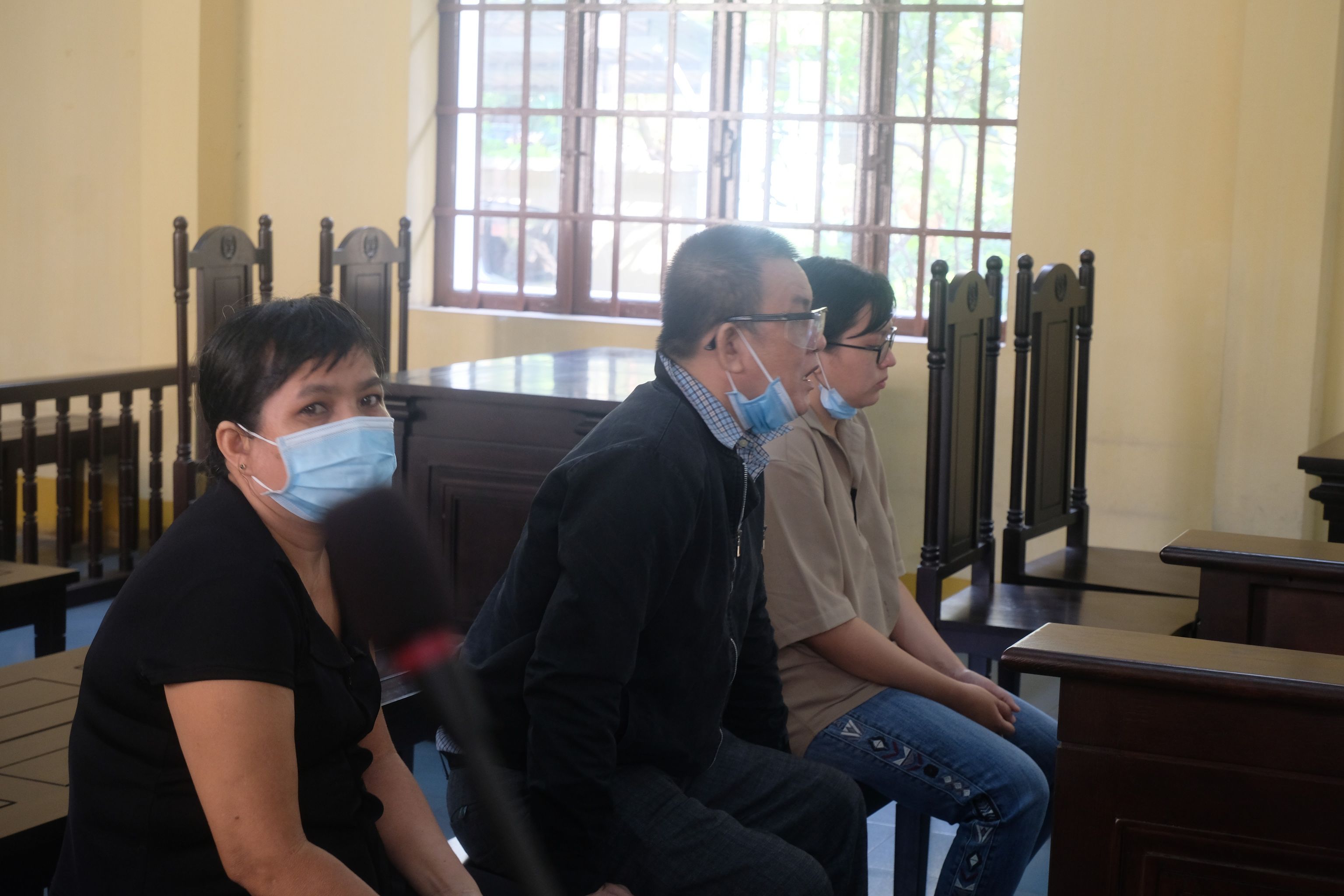 Family members jailed for attacking COVID-19 volunteers during testing drive in Ho Chi Minh City