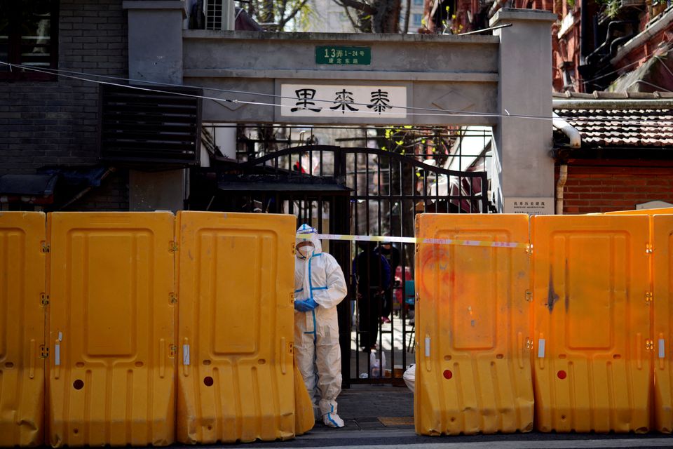 Shanghai extends lockdown to entire city as tests show COVID spread