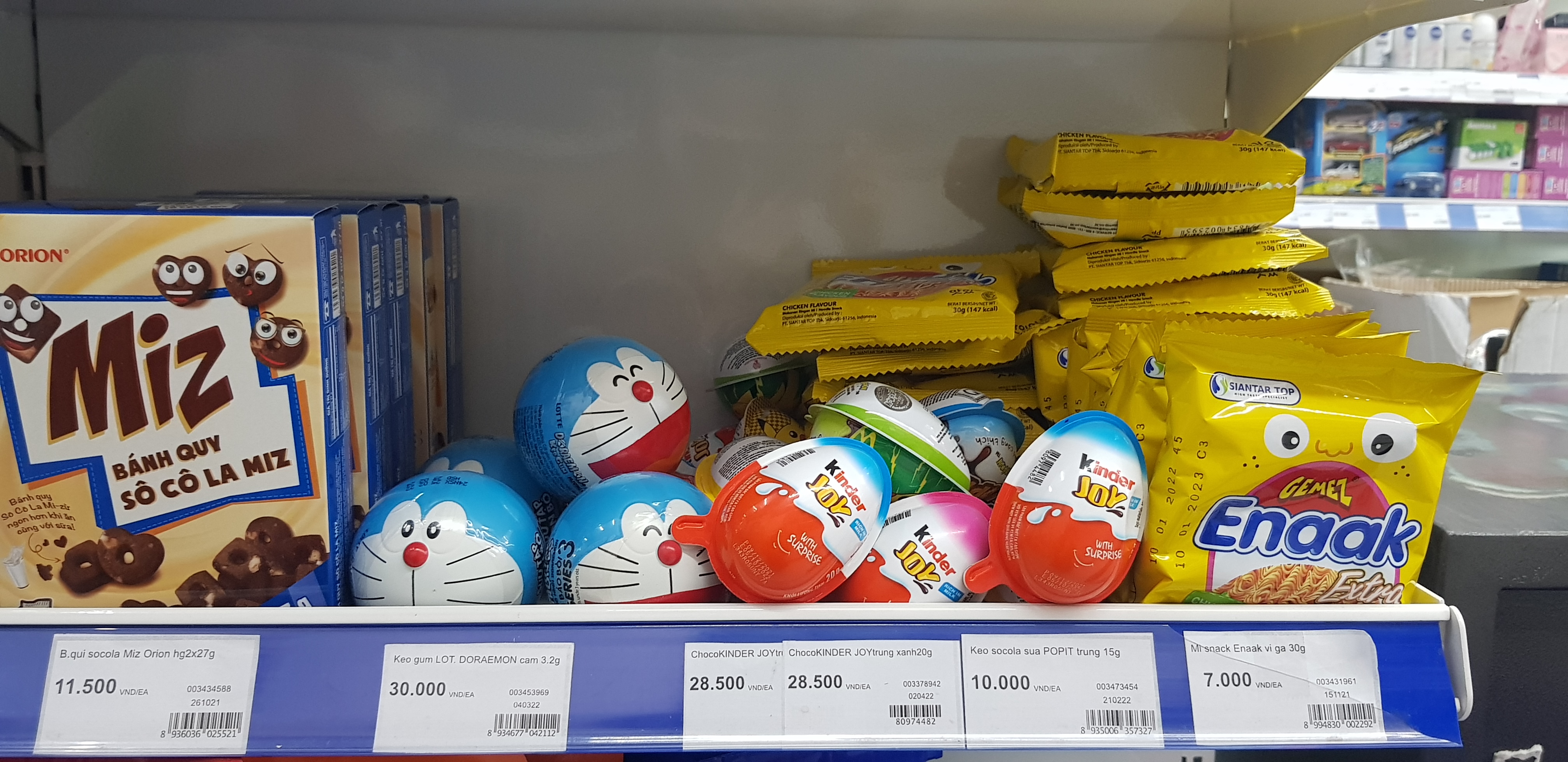 Ho Chi Minh City food safety agency plans to inspect Kinder Surprise products over salmonella concerns
