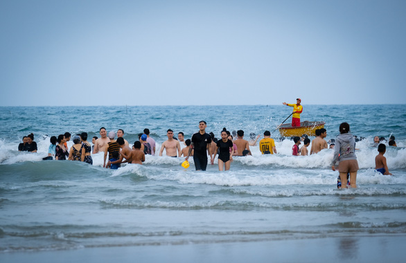 Da Nang rescue team saves thousands of people from drowning for nearly two decades