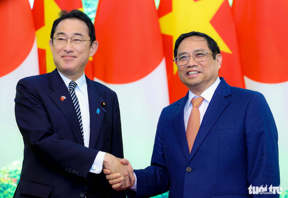Japanese PM Kishida aims to beef up bilateral ties during visit to Vietnam