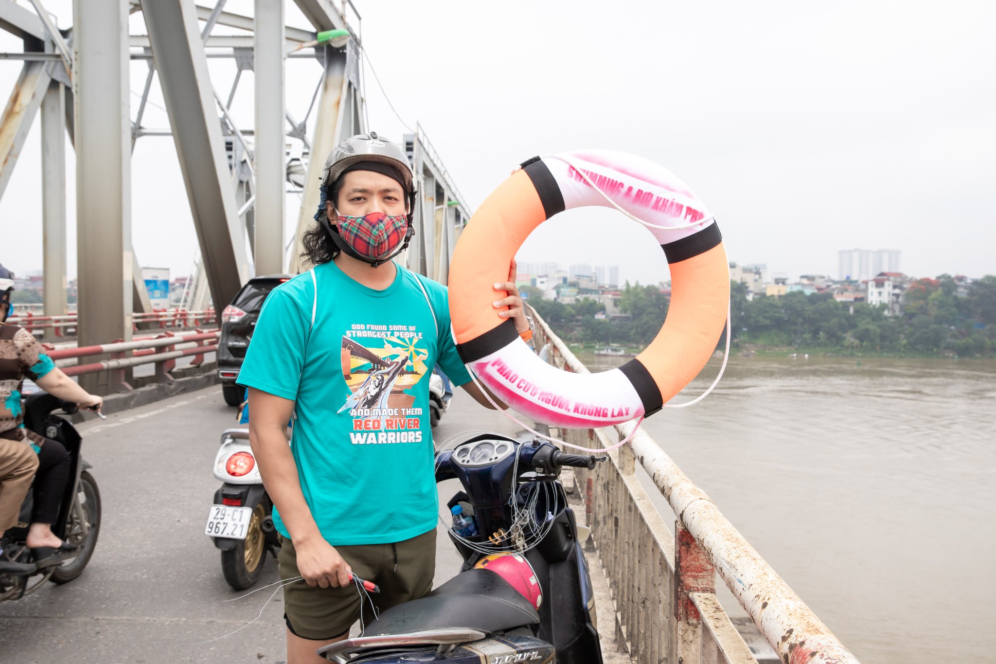 Lifebuoys stolen days after volunteers installed them on bridges in Hanoi