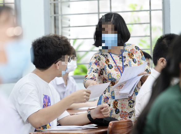 Former Vietnamese teachers prosecuted for leaking questions before national graduation exam