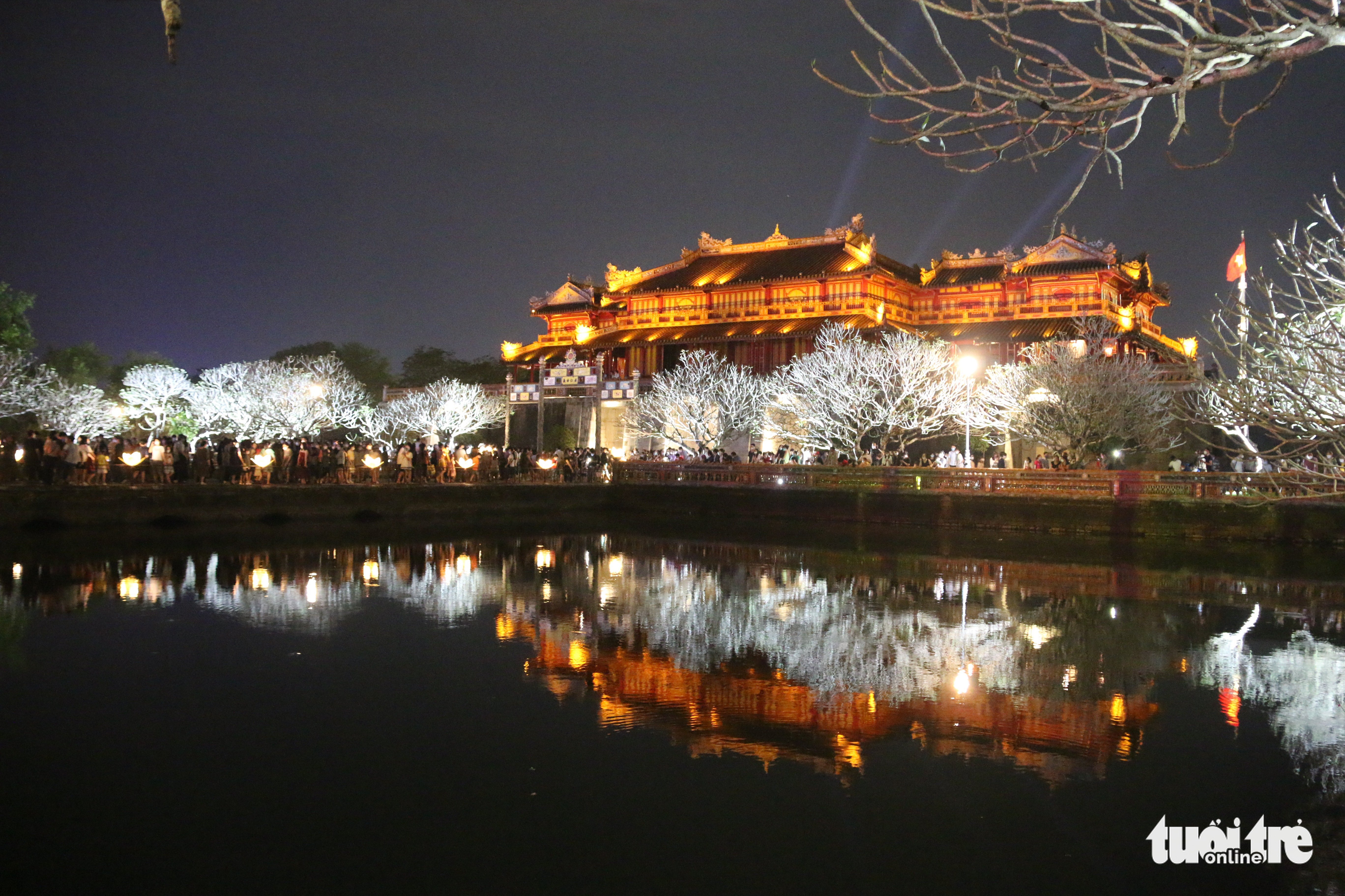 Free night admission to Hue citadel for visitors during Hue Festival 2022