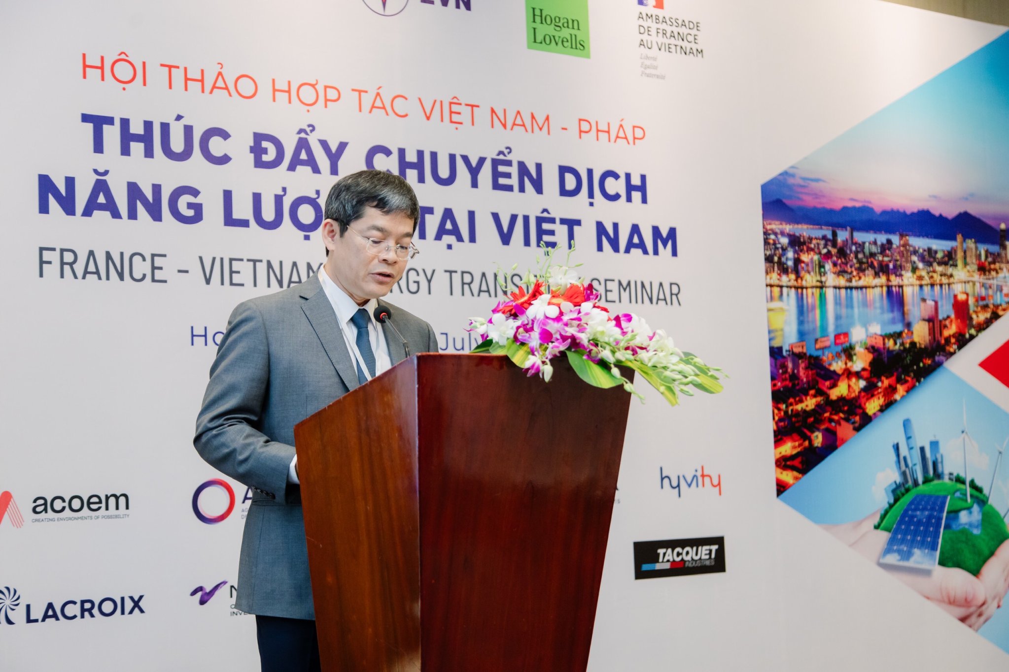 Vietnam a potential market for clean energy transition: seminar