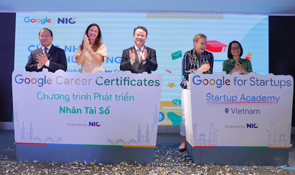 Google supports Vietnam in spurring digital transformation