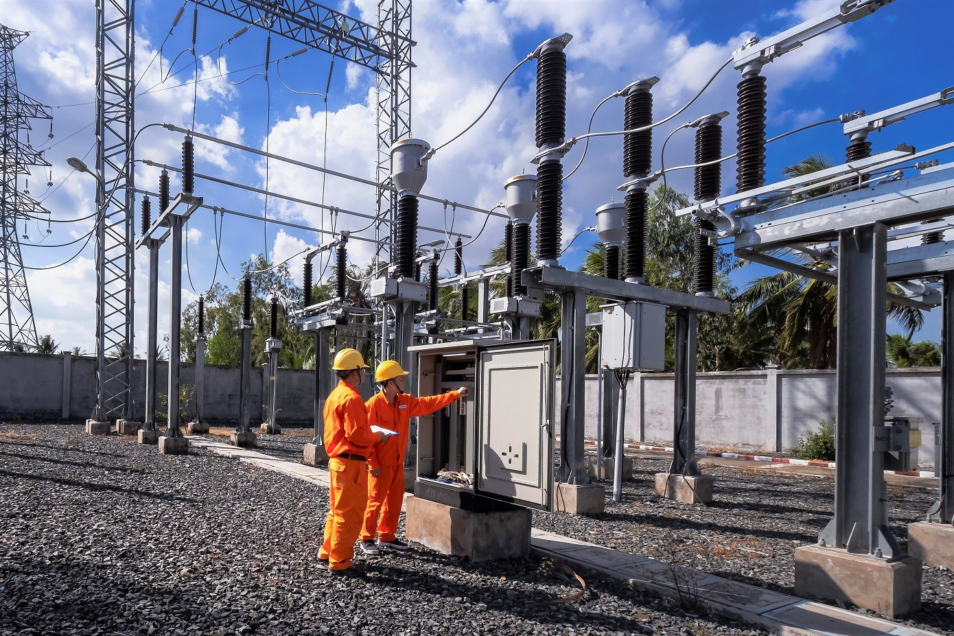 Fitch Ratings affirms Vietnam Electricity’s positive outlook