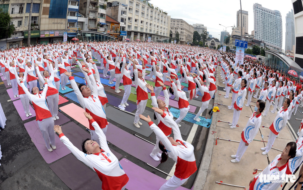 Gymnastic performance of over 3,000 elderly people in Ho Chi Minh City sets Vietnamese record