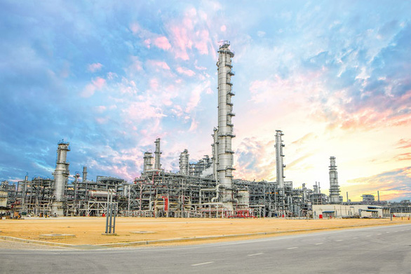 Vietnam's largest refinery says to run at full capacity to meet fuel demand
