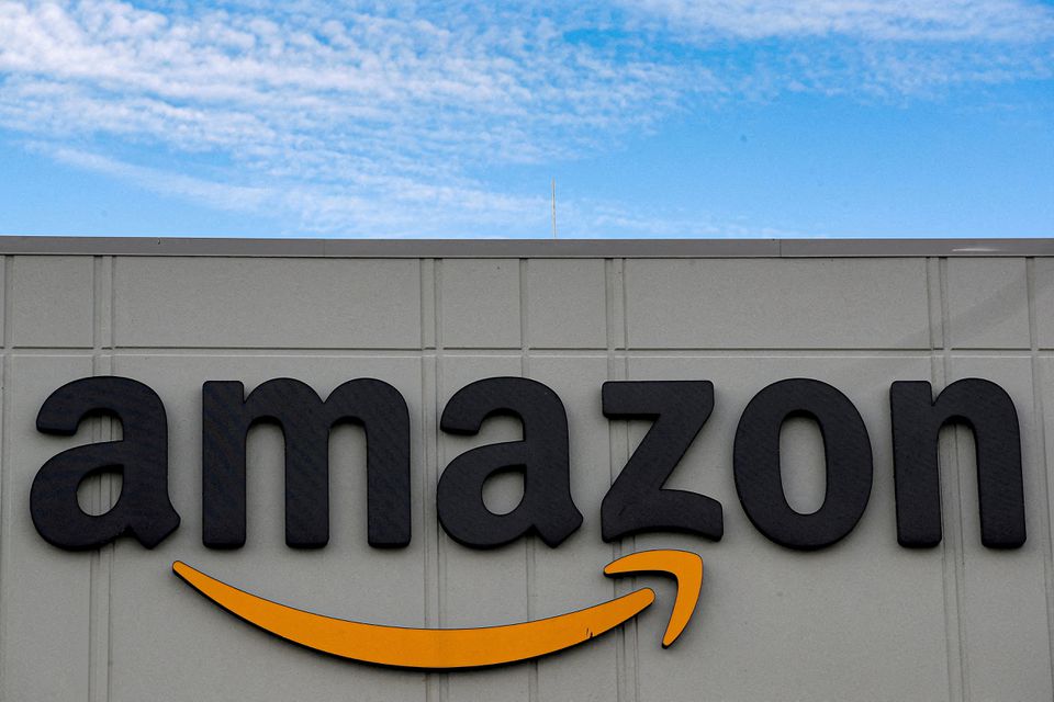 Amazon to lay off thousands of employees -source